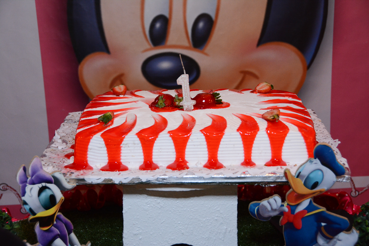 O bolo da Lorena  no Buffet Planeta Kids, São Paulo - SP