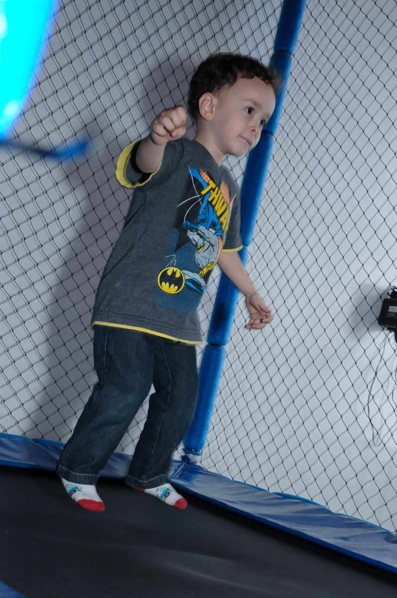 se divertindo no pula pula  Buffet Zureta-Osasco -SP