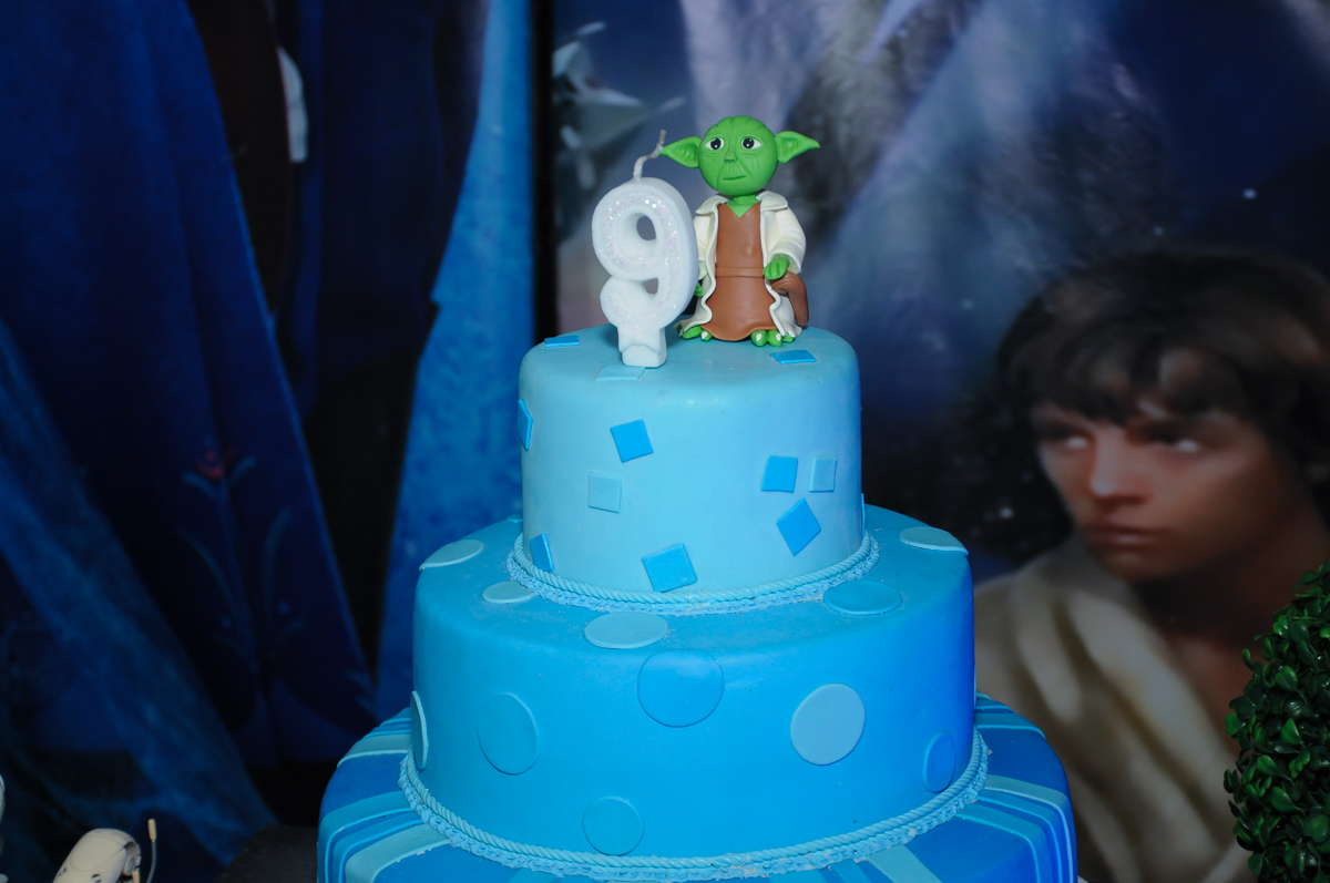 Bolo de aniversário no  Buffet Zureta-Osasco -SP