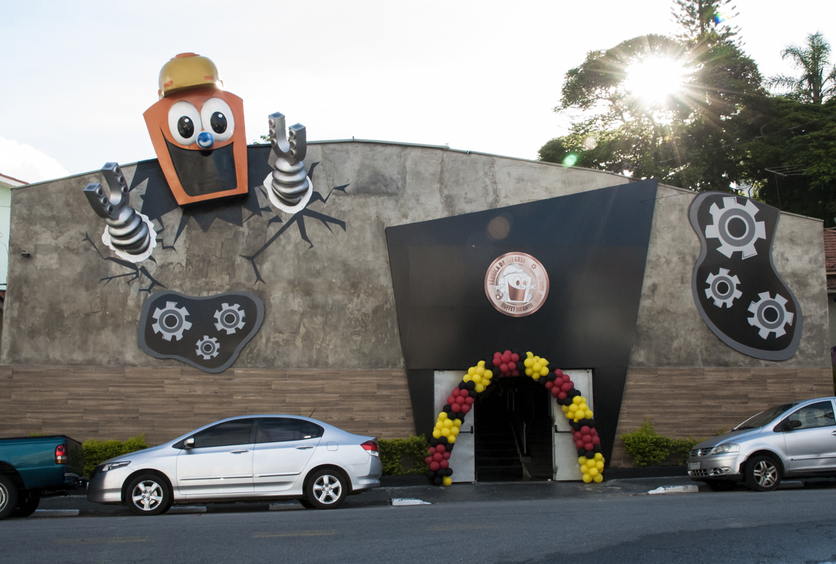 Festa realizada no Buffet Fábrica da Alegria, Osasco, São Paulo, aniversario de João Pedro e Maria Julia, tema da festa Unicórnio e Futebol, time Corinthians