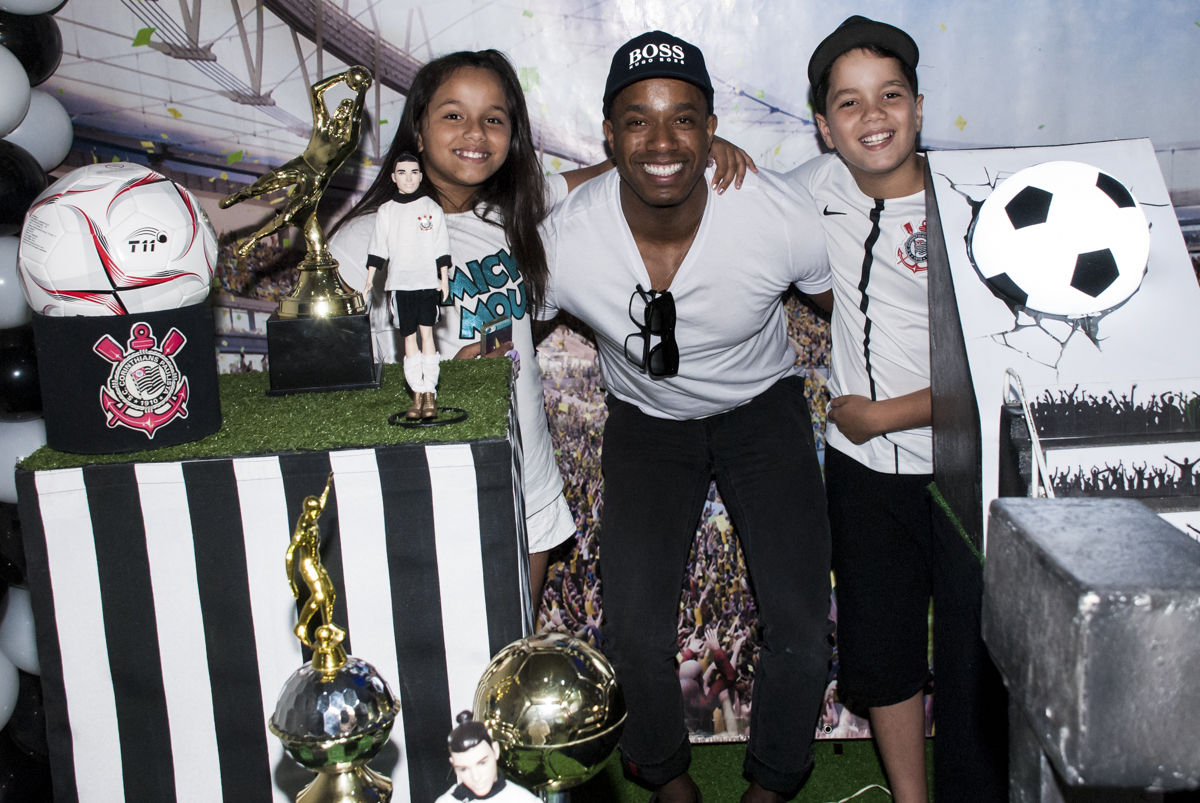 fotografia dos aniversariantes com o pai