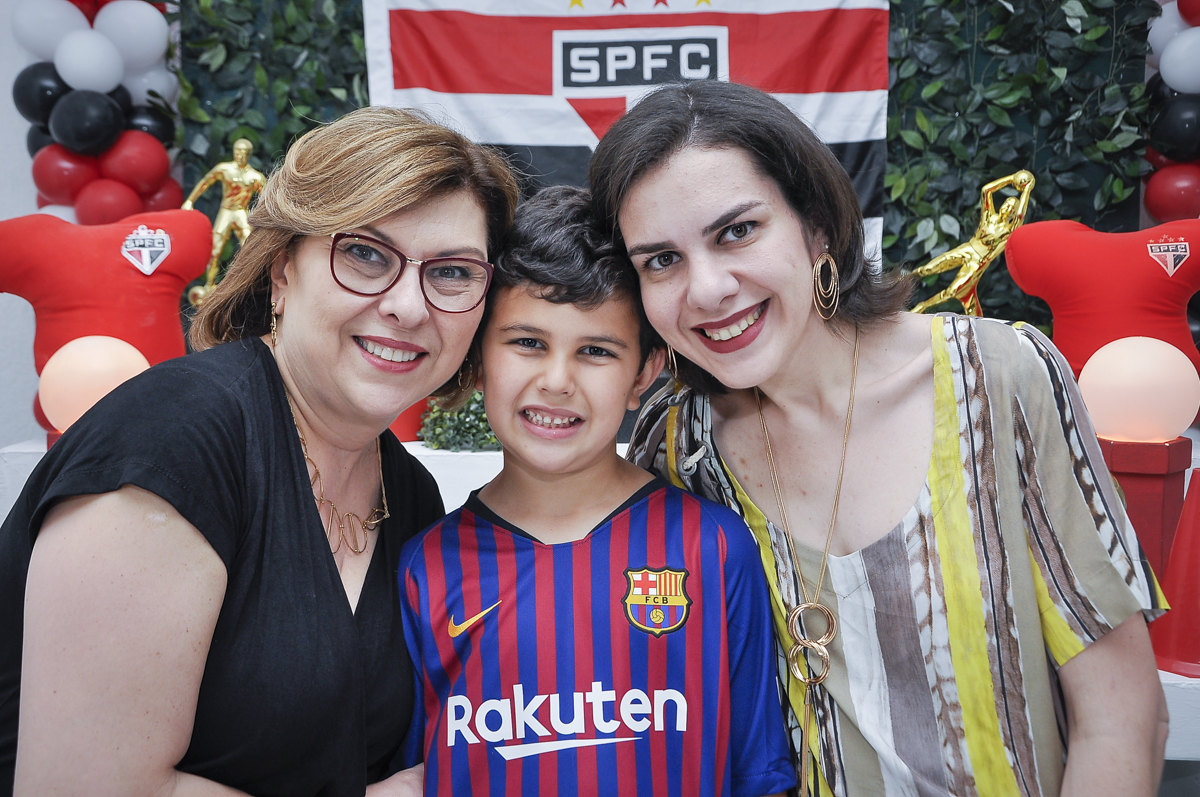 hora de receber a vovó e a tia para a festa