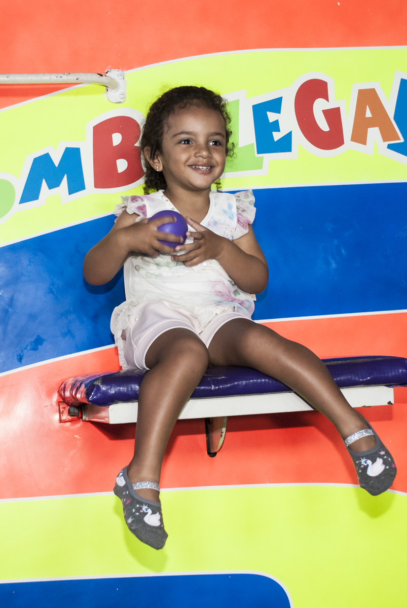 feliz se preparando para cair do tombo legal