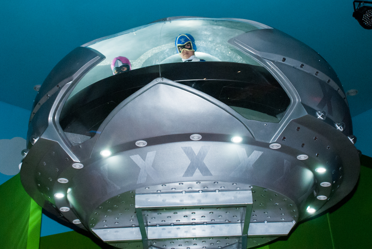 A nave da Xuxa vai descer com o aniversariante