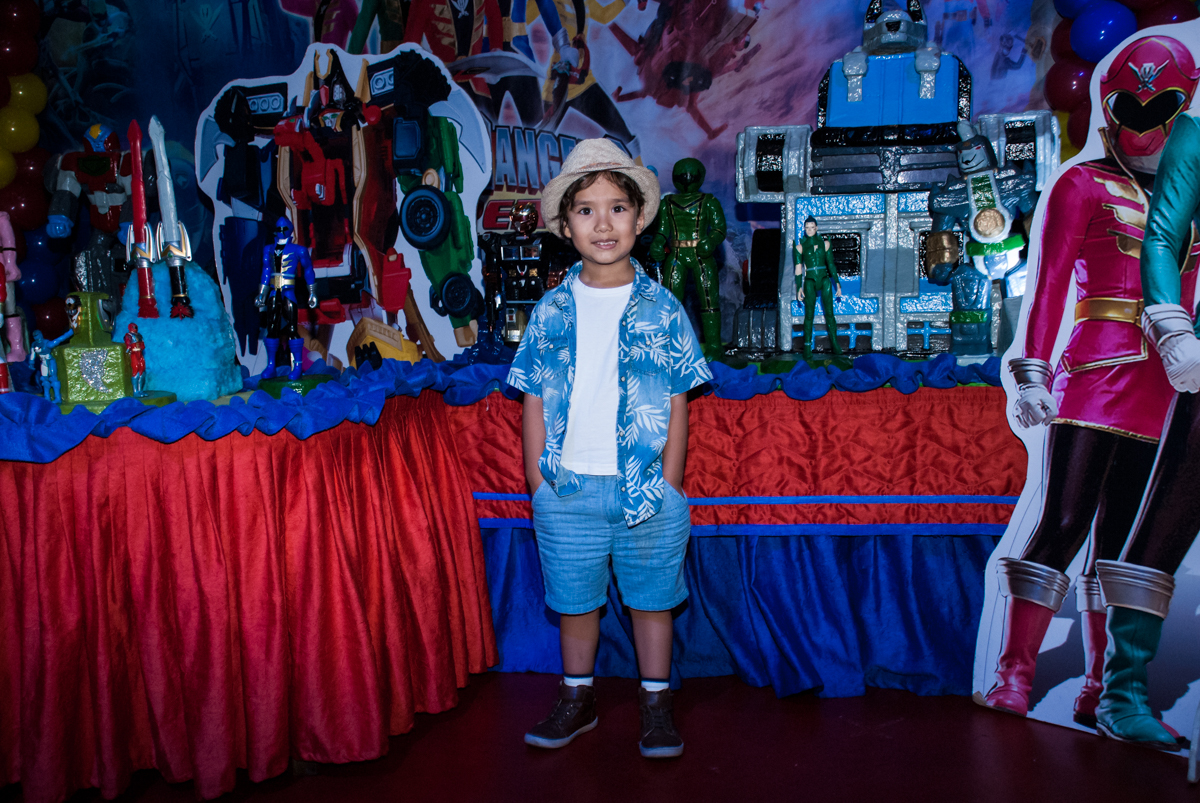 muito charme esperando os amigos para a festa