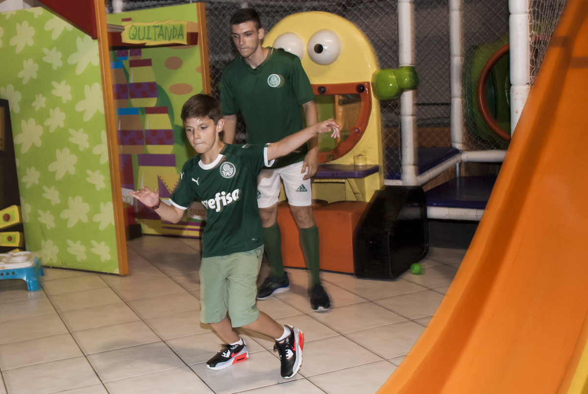 jogo de futebol animado