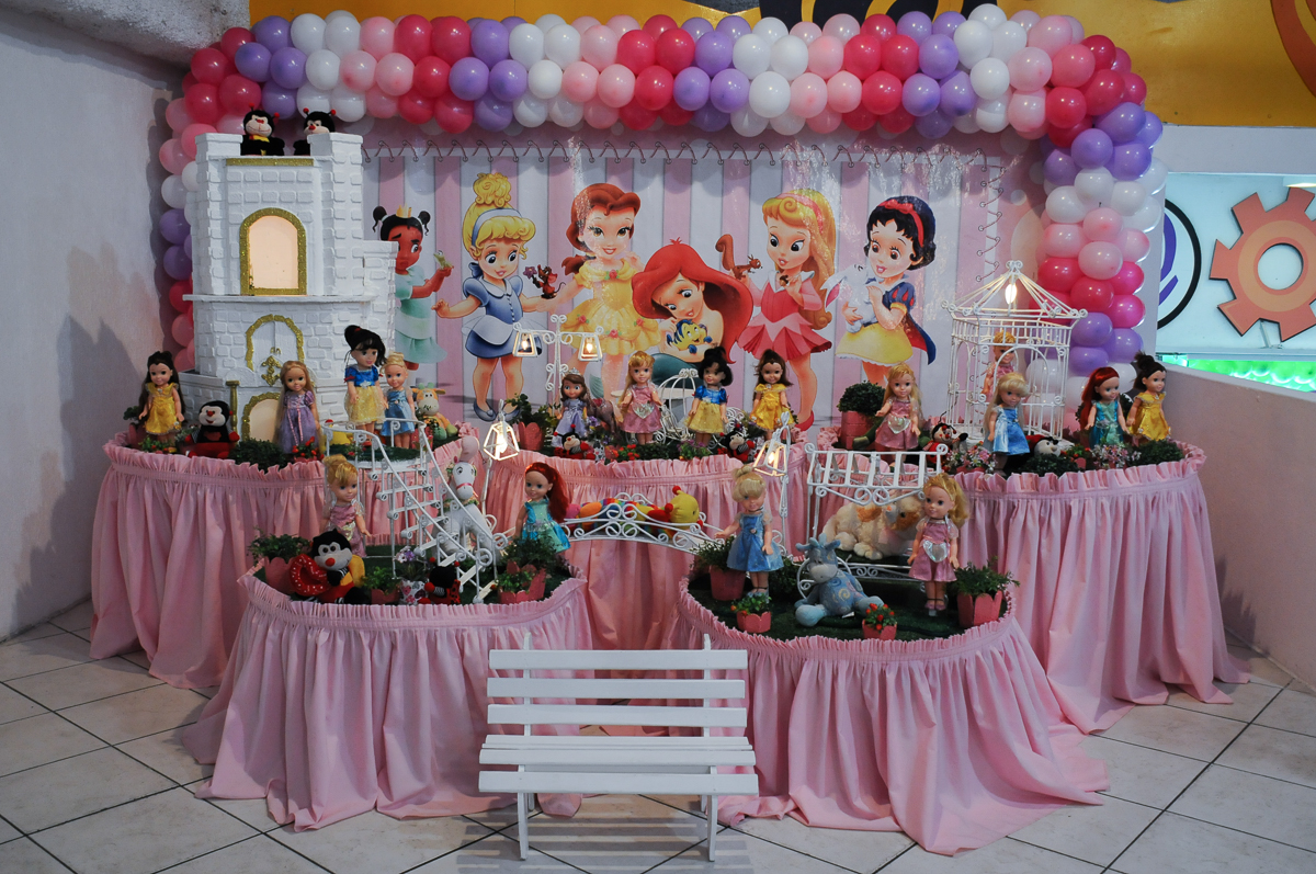 mesa prindesas baby no Buffet Fábrica da Alegria