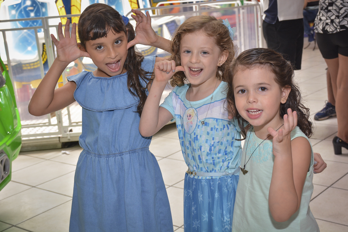 foto divertida com as amigas