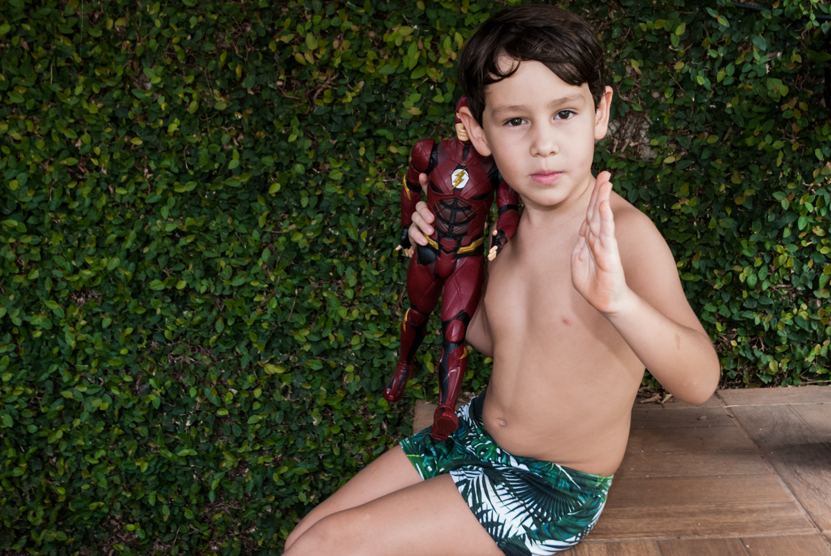 bdo com o brincando com o personagem da mesa