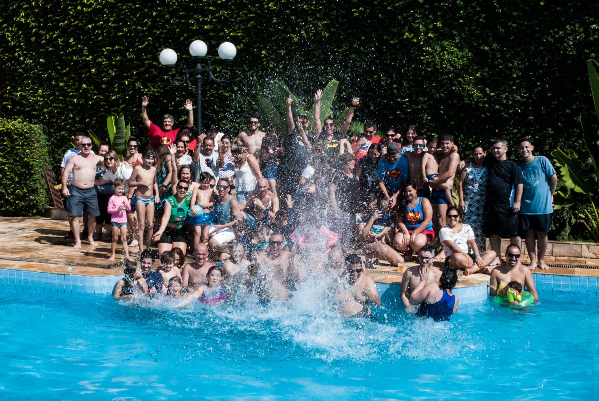foto divertida com todos os convidados