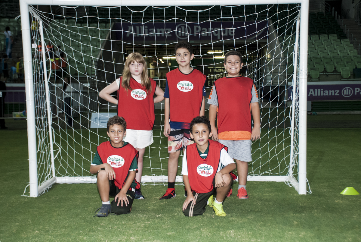 time adversário também faz foto