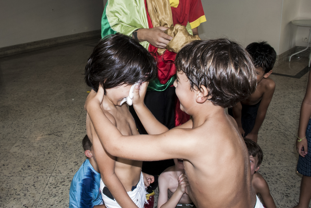 começou o torta na cara