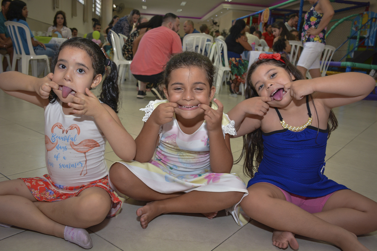 foto divertida fazendo careta