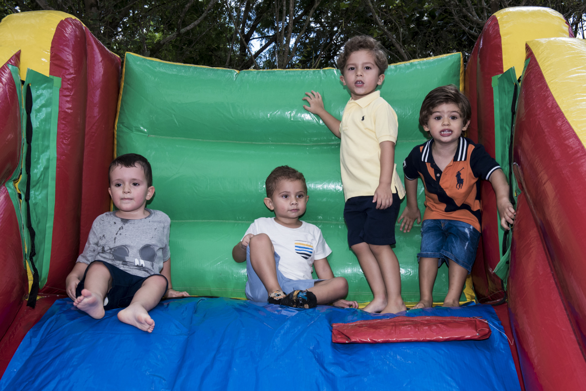 quem vai escorregar primeiro