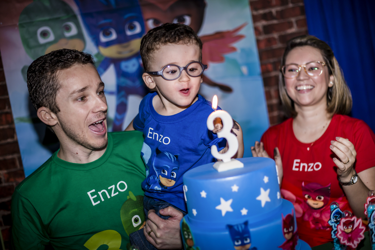 animado o parabéns do enzo