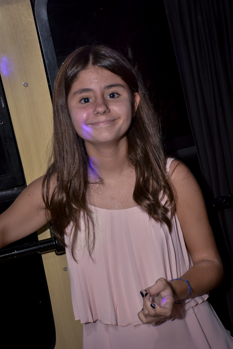 feliz com a recepção dos amigos