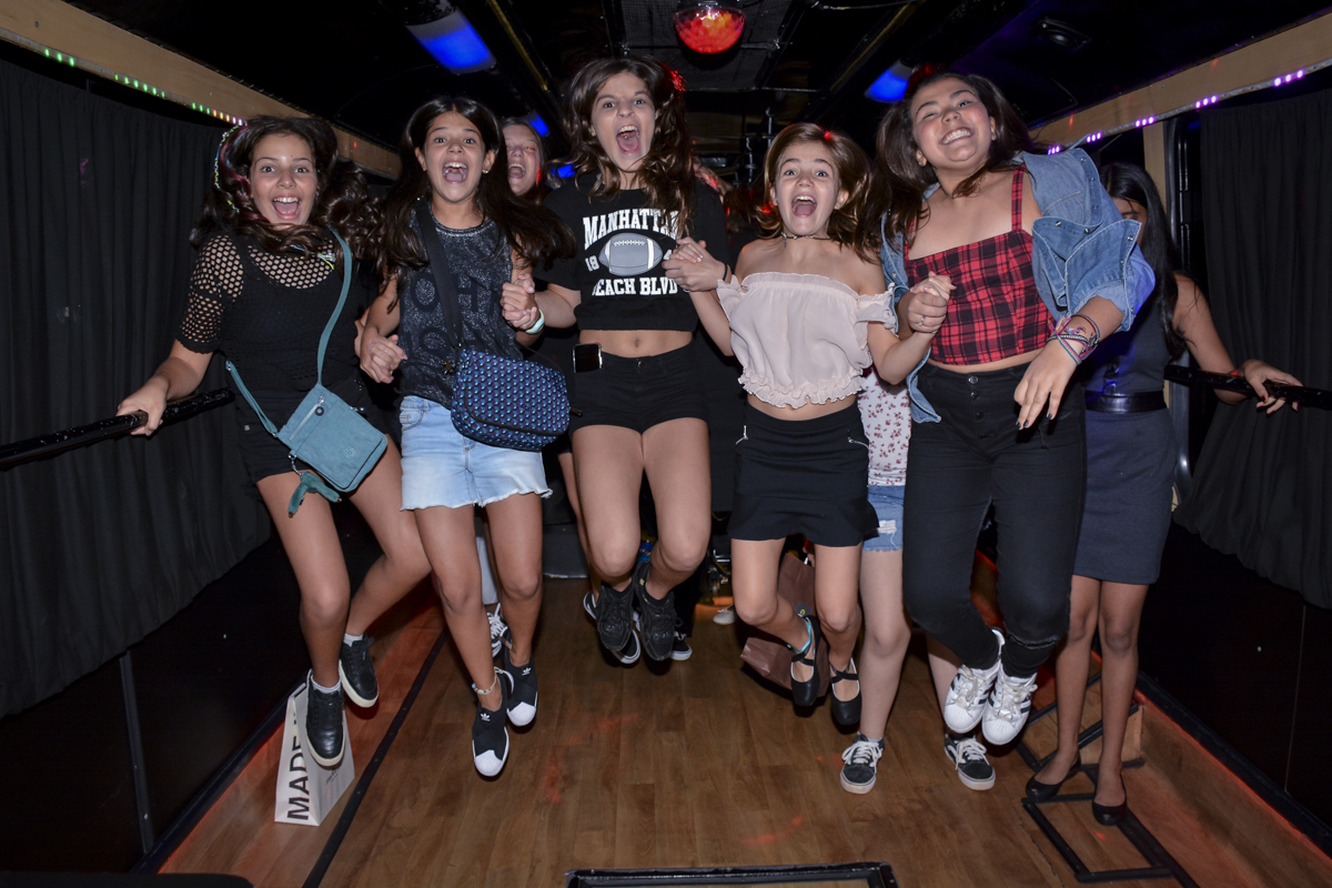 muita bagunça enquanto esperam pela luana