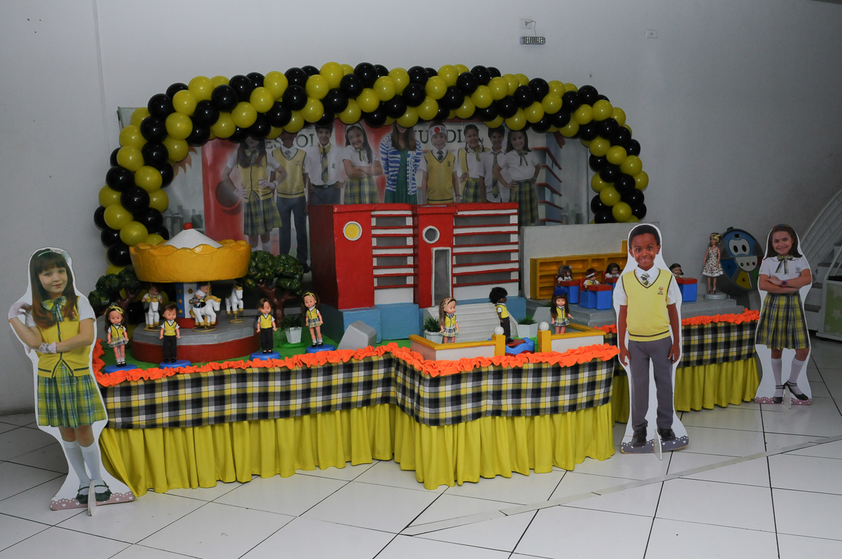 mesa do carrocel no Buffet Zezé e Lelé