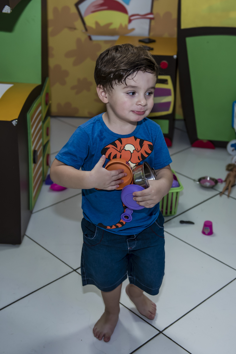 brincadeira divertida no mercadinho do buffet