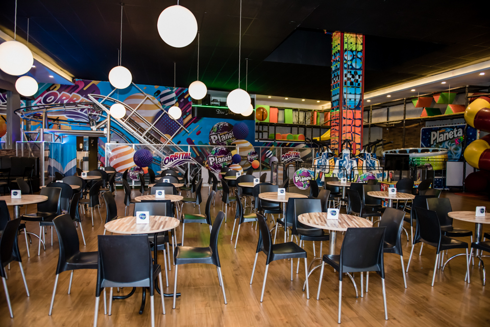 Salão  de do Buffet Planeta Kids