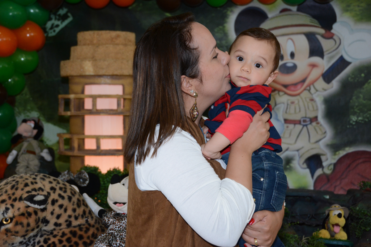 beijinho da mamãe em davi no buffet fábrica Morumbi