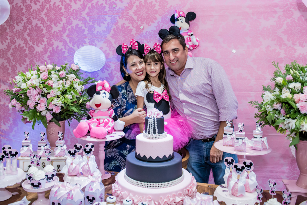 foto vestida de minie rosa