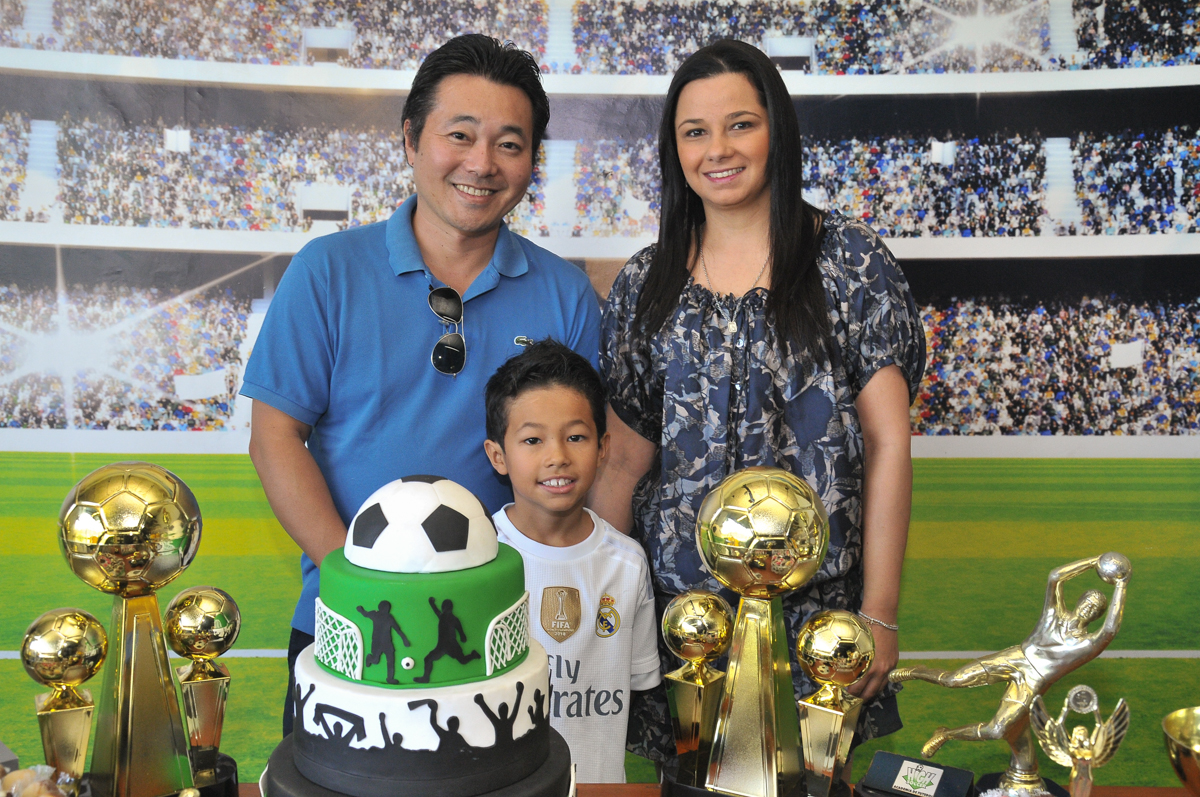 rafael e os pais no Buffet High Soccer