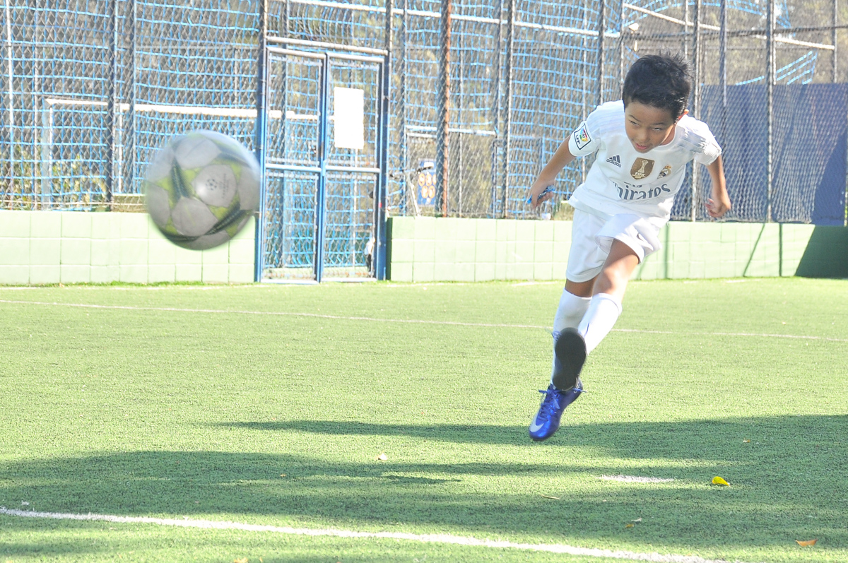 futebol no campo do Buffet High Soccer