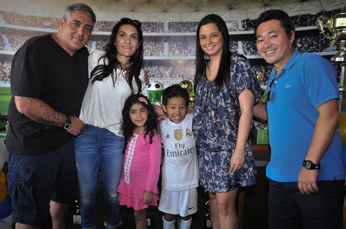 mamãe do rafa e as amigas no Buffet High Soccer