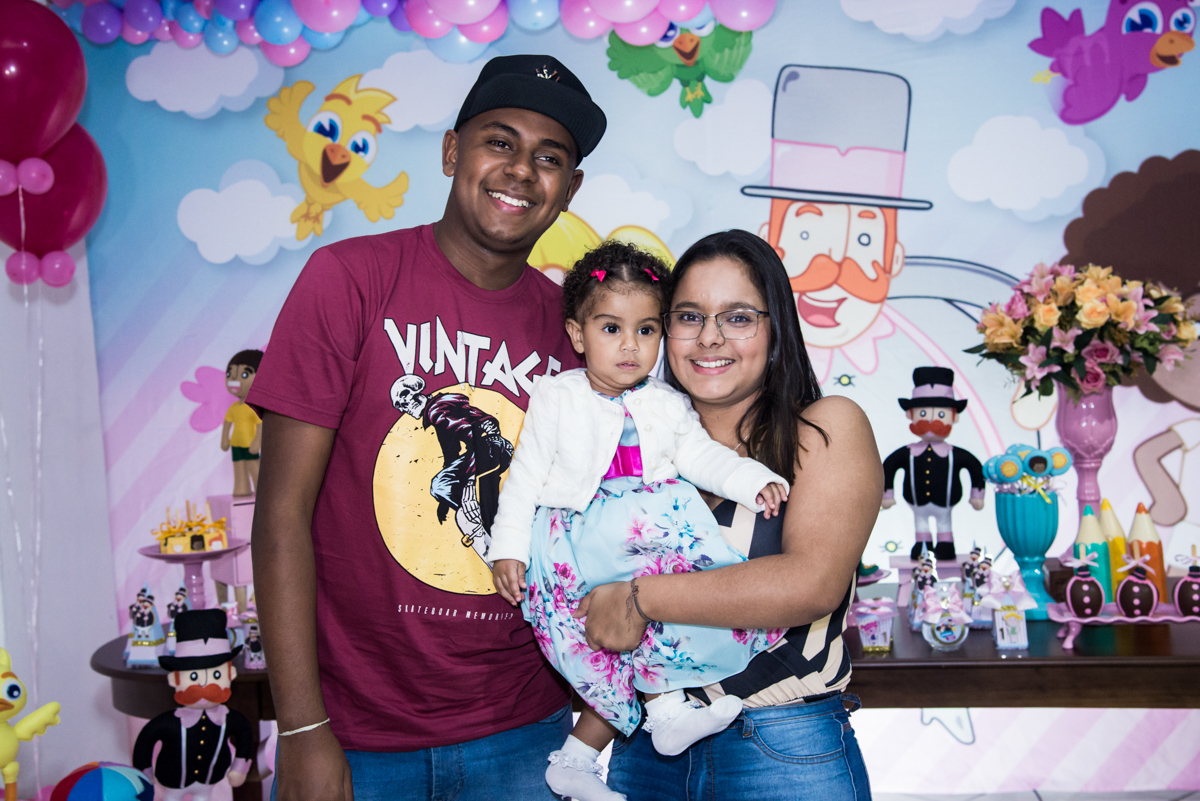 os tios também paparica a aniversariante