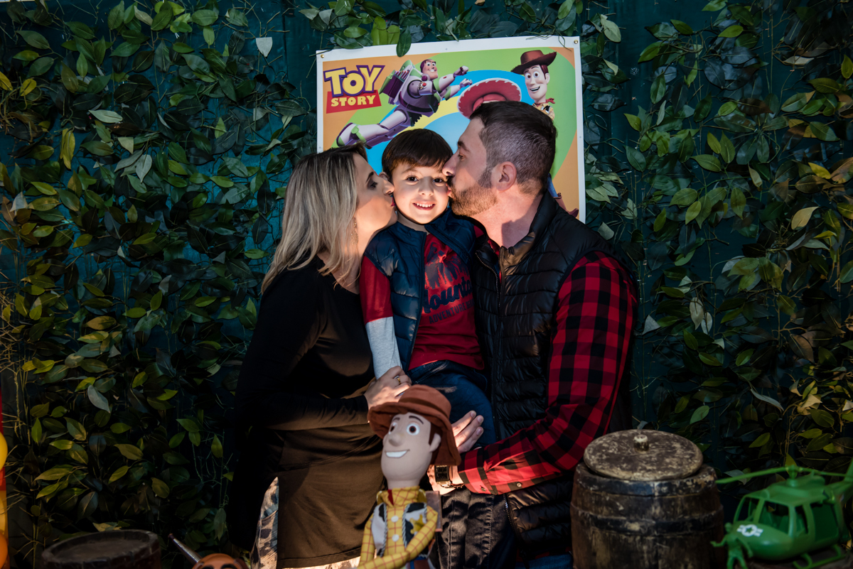 entrada da família para a festa do Lucas