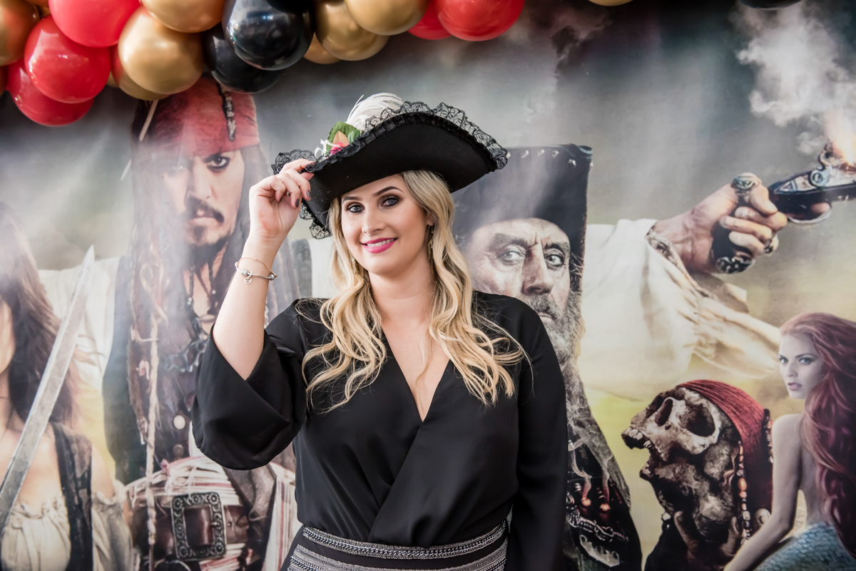 A mãe faz foto com muito estilo