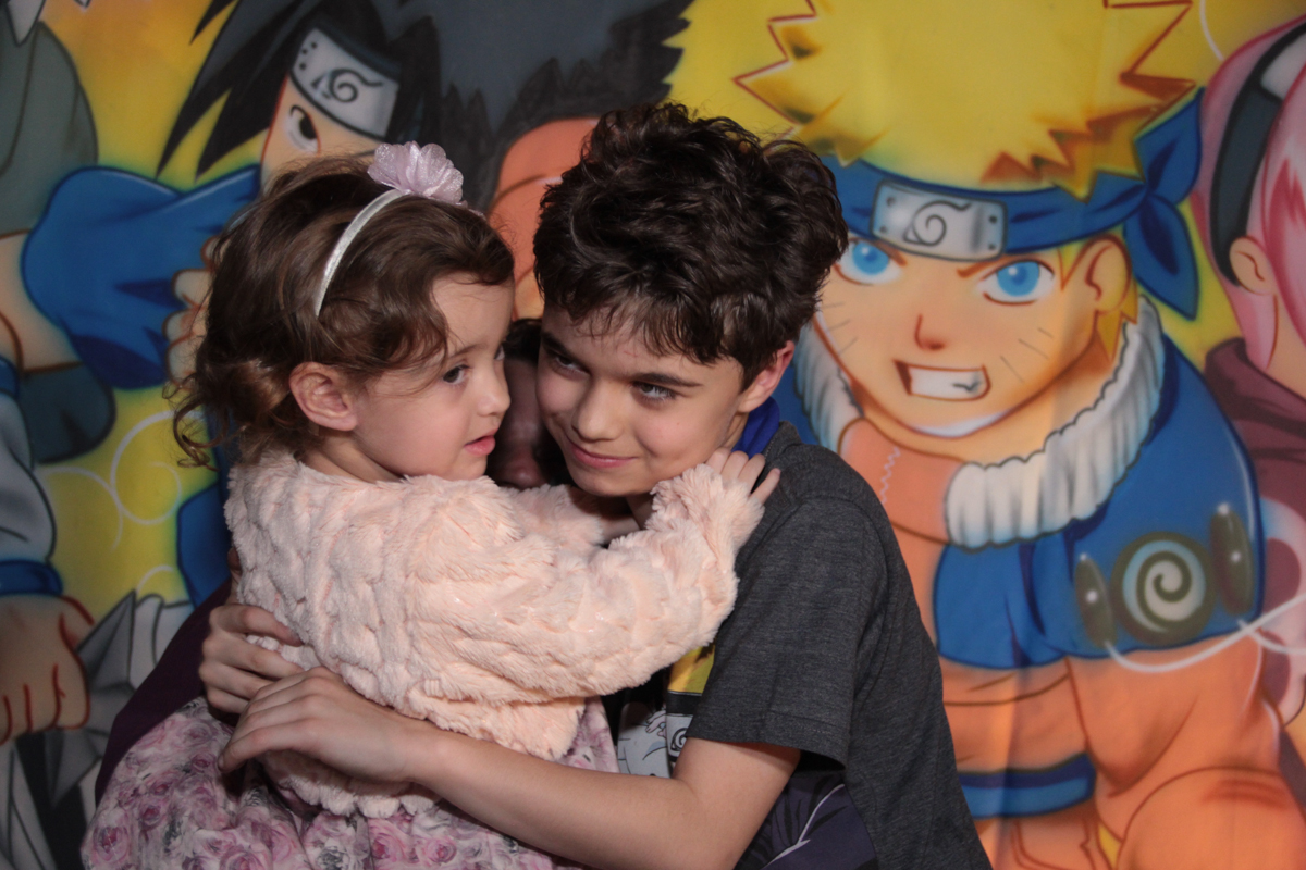 rafael e irmãzinha no Buffet Planeta Prime, Alphaville