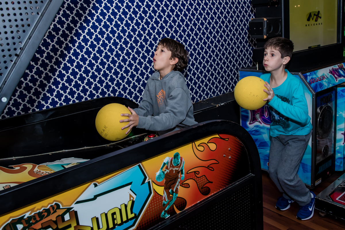 quem vai ganhar o jogo de basquete bol