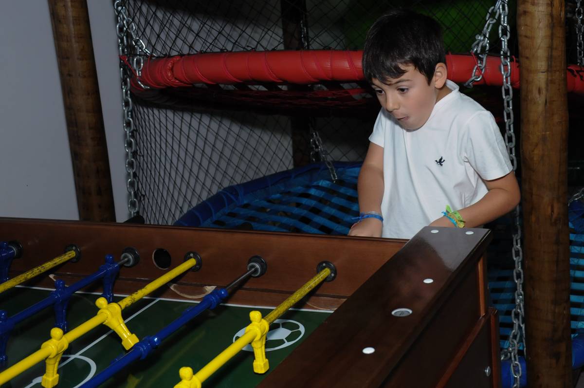 jogo de futebol dos amigos no buffet espaço boo, Lapa, São Paulo
