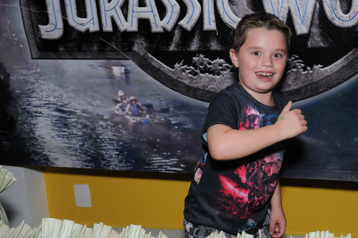 thiago dançando aguardando o parabéns nobuffet espaço boo, Lapa, São Paulo