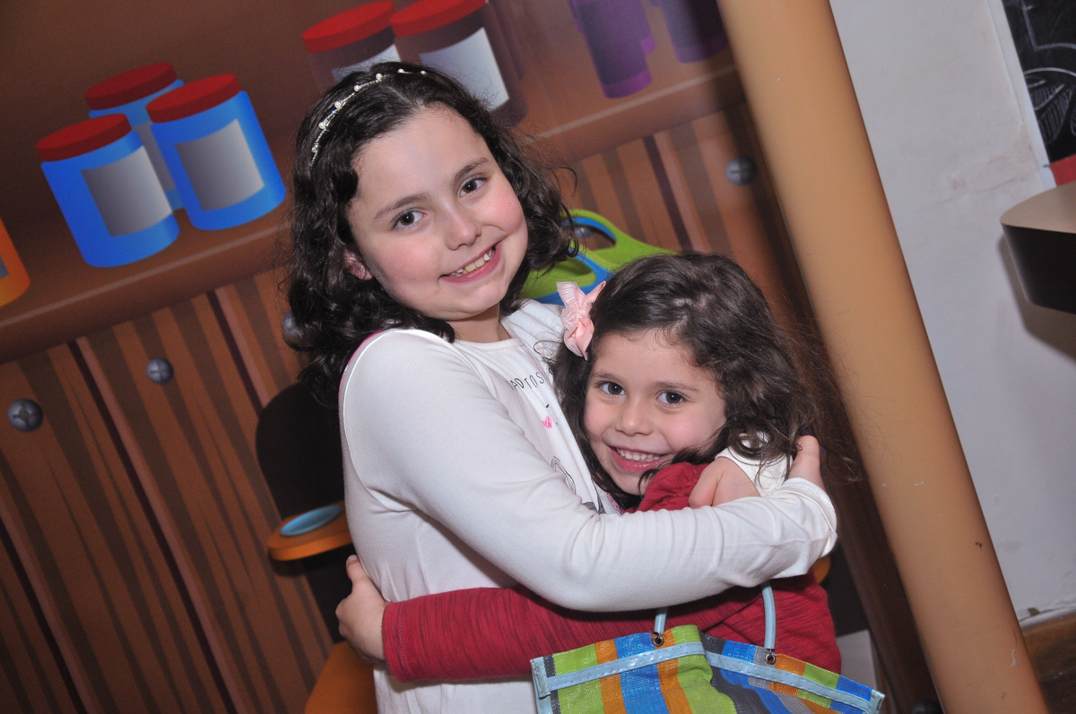 abraço das amigas no buffet viva vida, fazendinha butantã