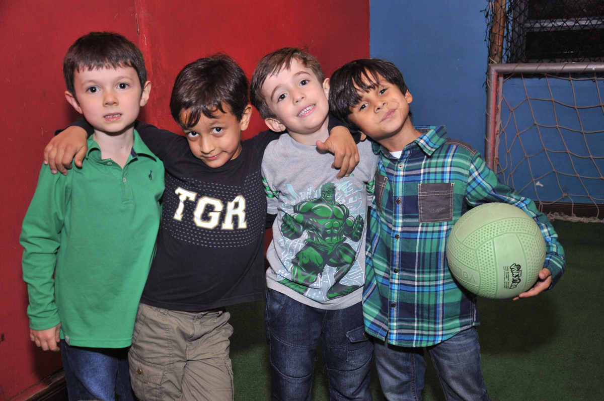 gustavo e seus amigos no