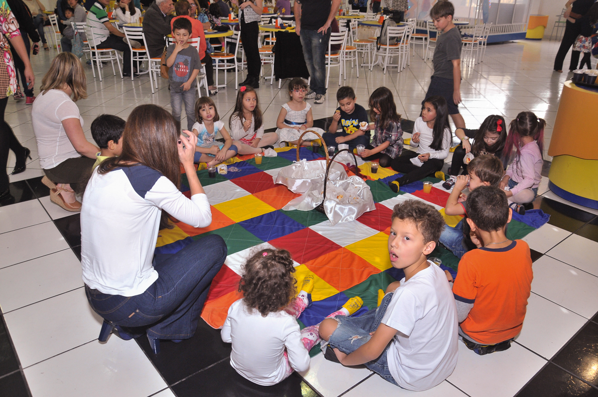 lanchinho das crianças no Buffet infantil Salakaboom