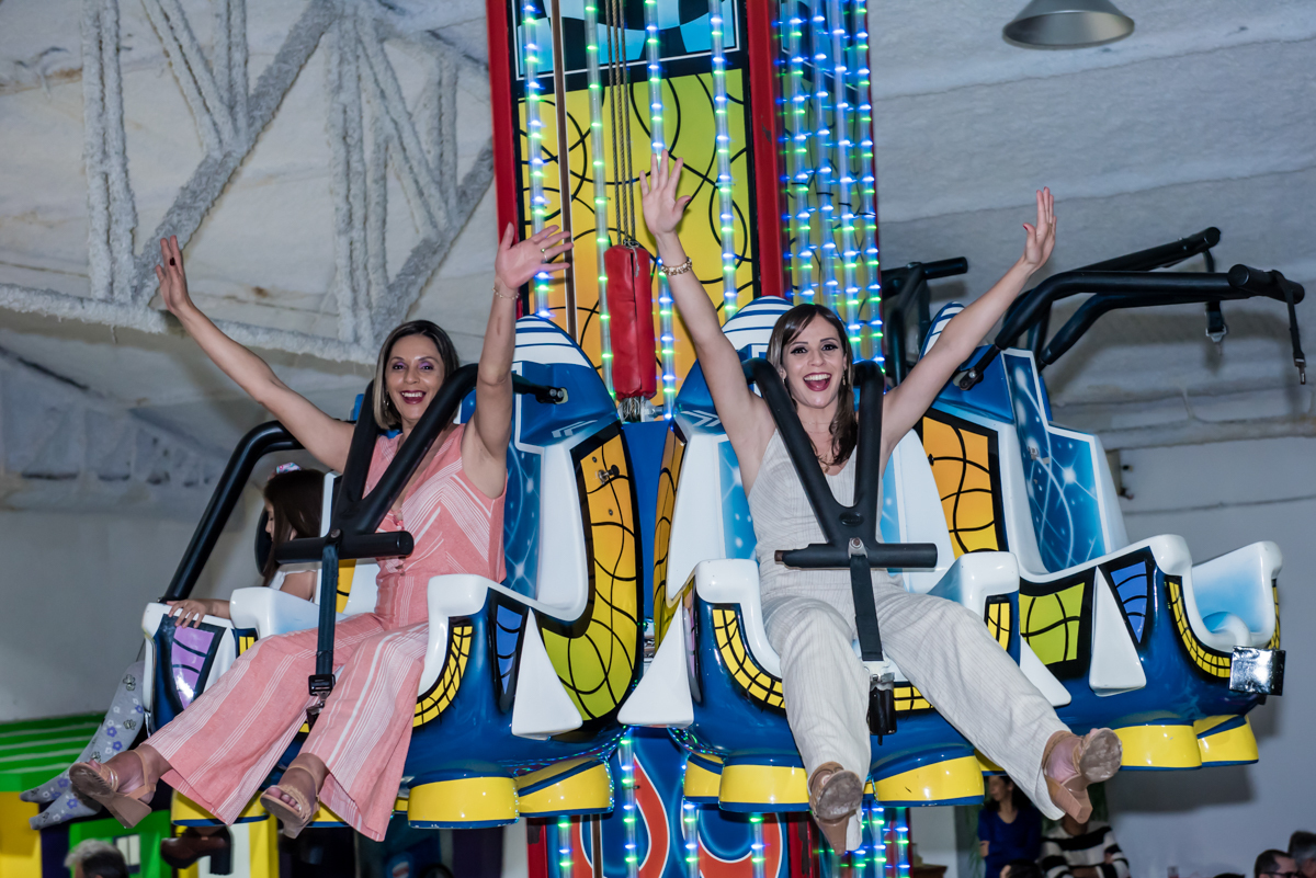 muito bom esse brinquedo elevador