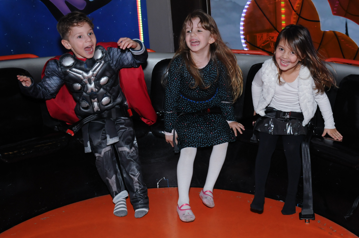 mais bagunça  no labamba no Buffet Planeta Prime-Alphaville