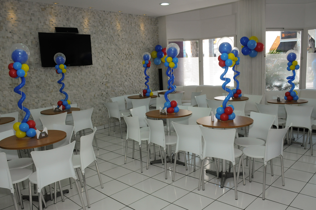 salão decorado do Buffet Magic Joy - Moema, São Paulo