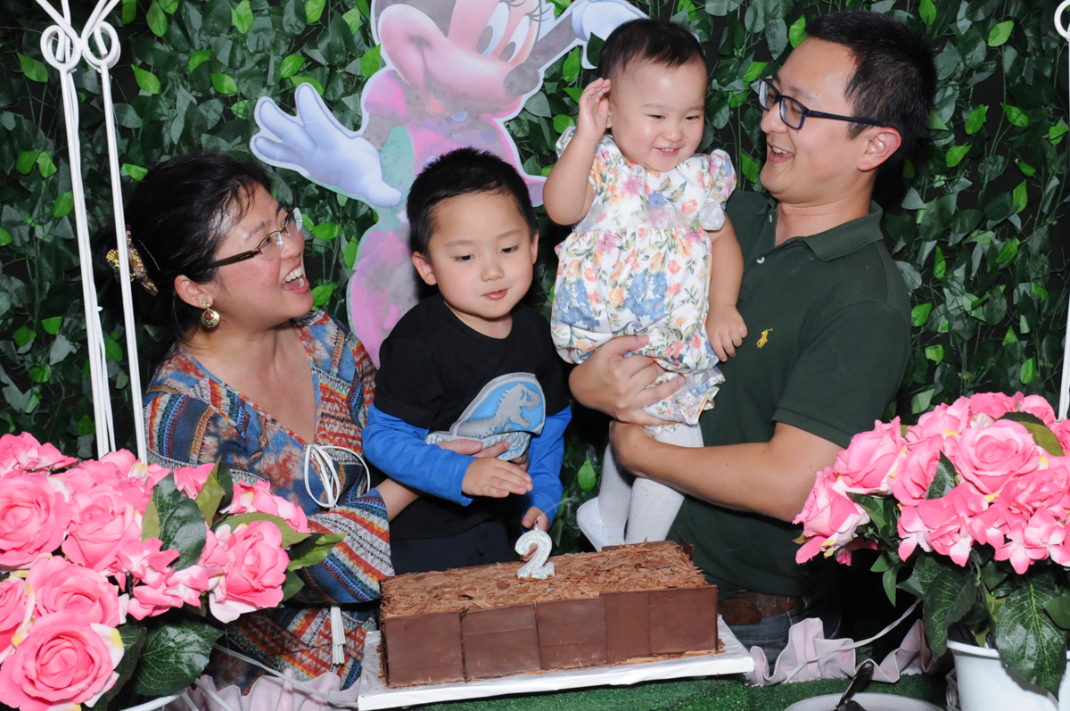 alegria na hora do parabéns no Buffet Infantil Anarquia Park, Moema, São Paulo, SP