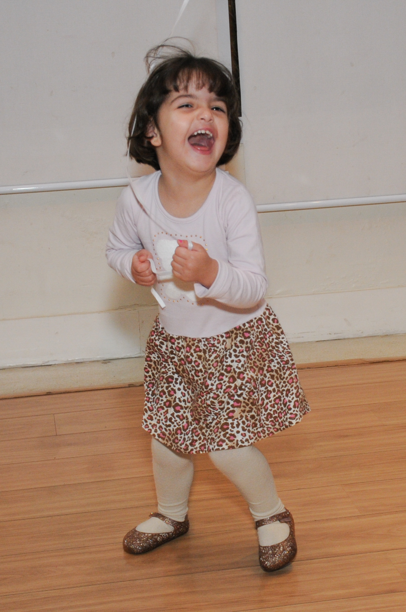 quanta alegria na cegada da frozen e elsa no condomínio Granja Vianna