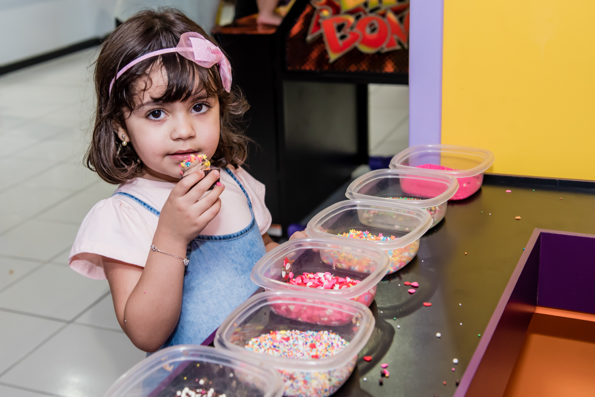 cup cake delicioso feito pela irmã do aniversariante