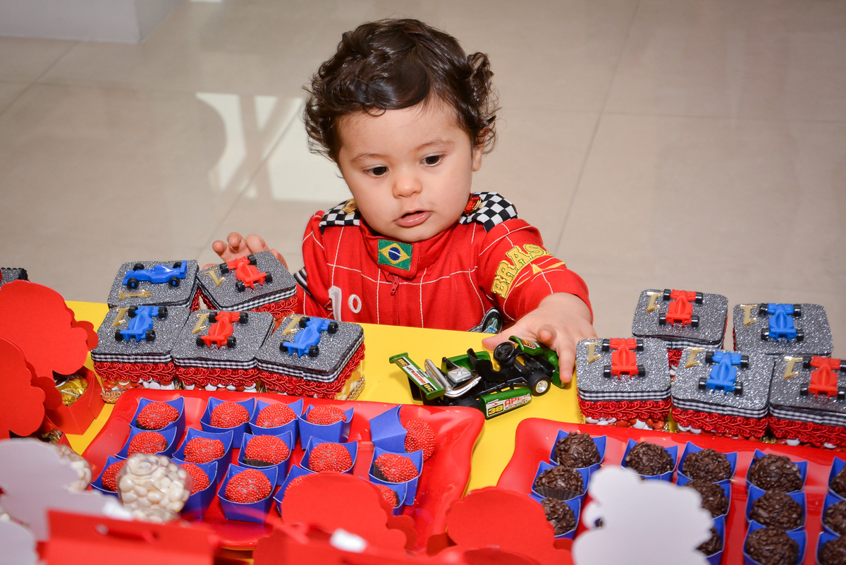 curtindo a mesa temática fórmula 1