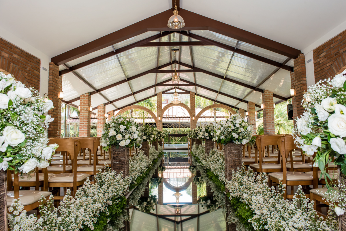 decoração da capela para o casamento