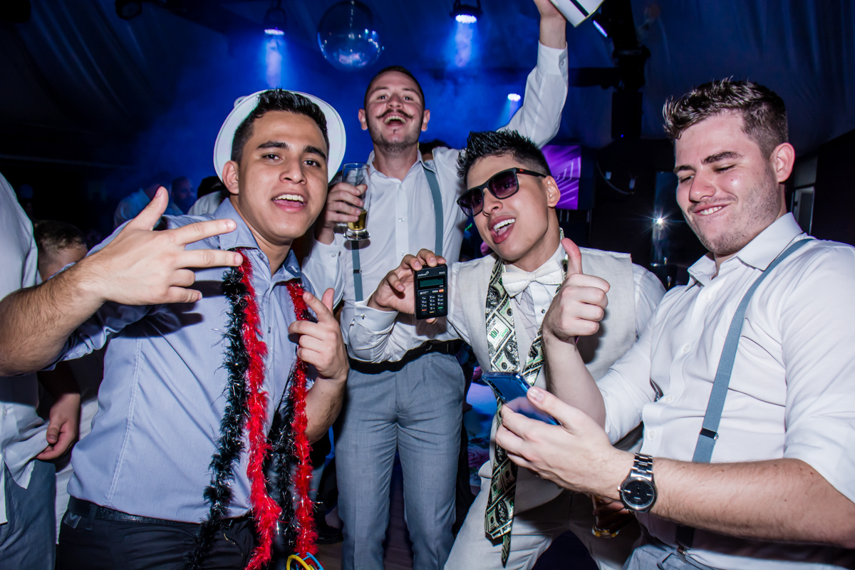 hora do corte da gravata