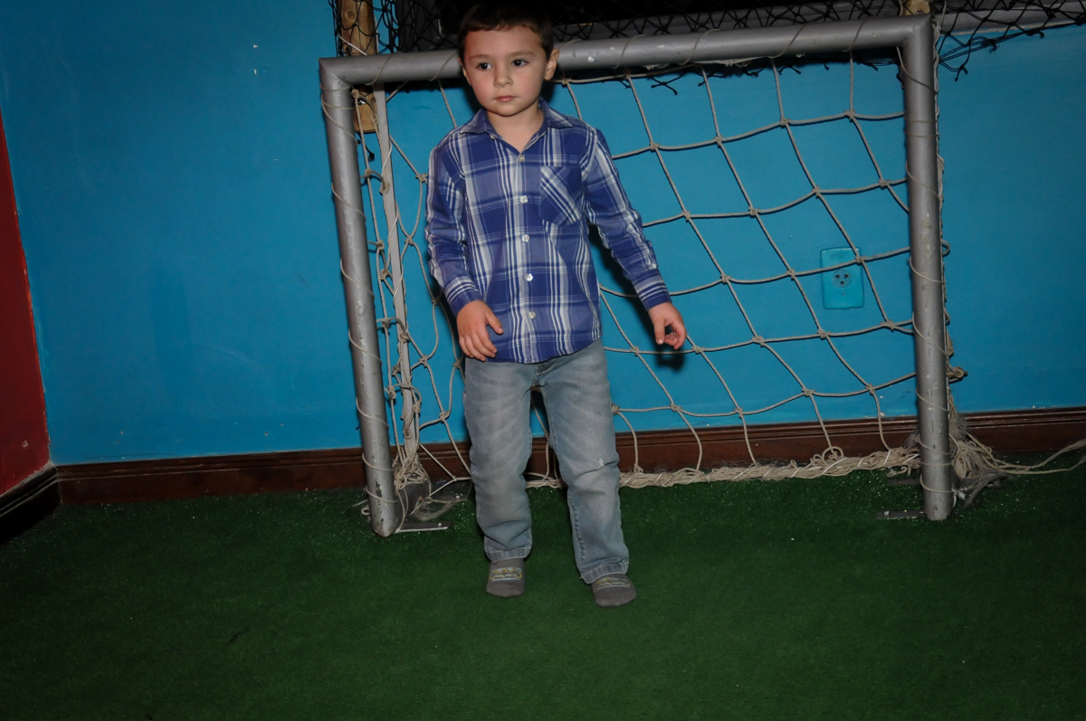 jogo de futebol no Buffet Viva Vida, Butantã, São Paulo