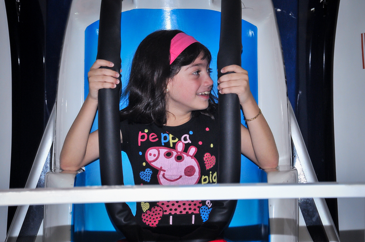 mais brincadeiras no brinquedo espacial no Buffet infantil Max Mania, Panambi